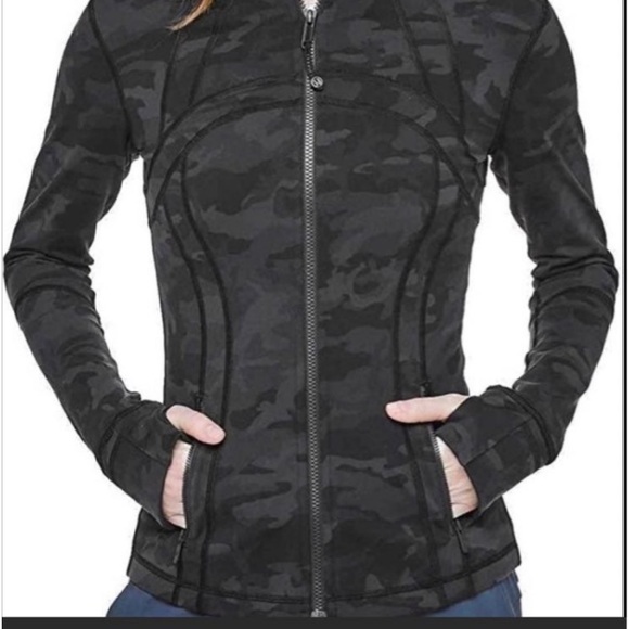 - Lululemon define jacket size 8 - Picture 2 of 7
